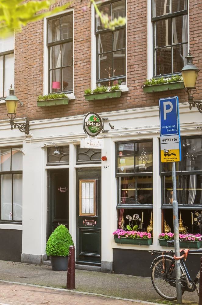 restaurant-front